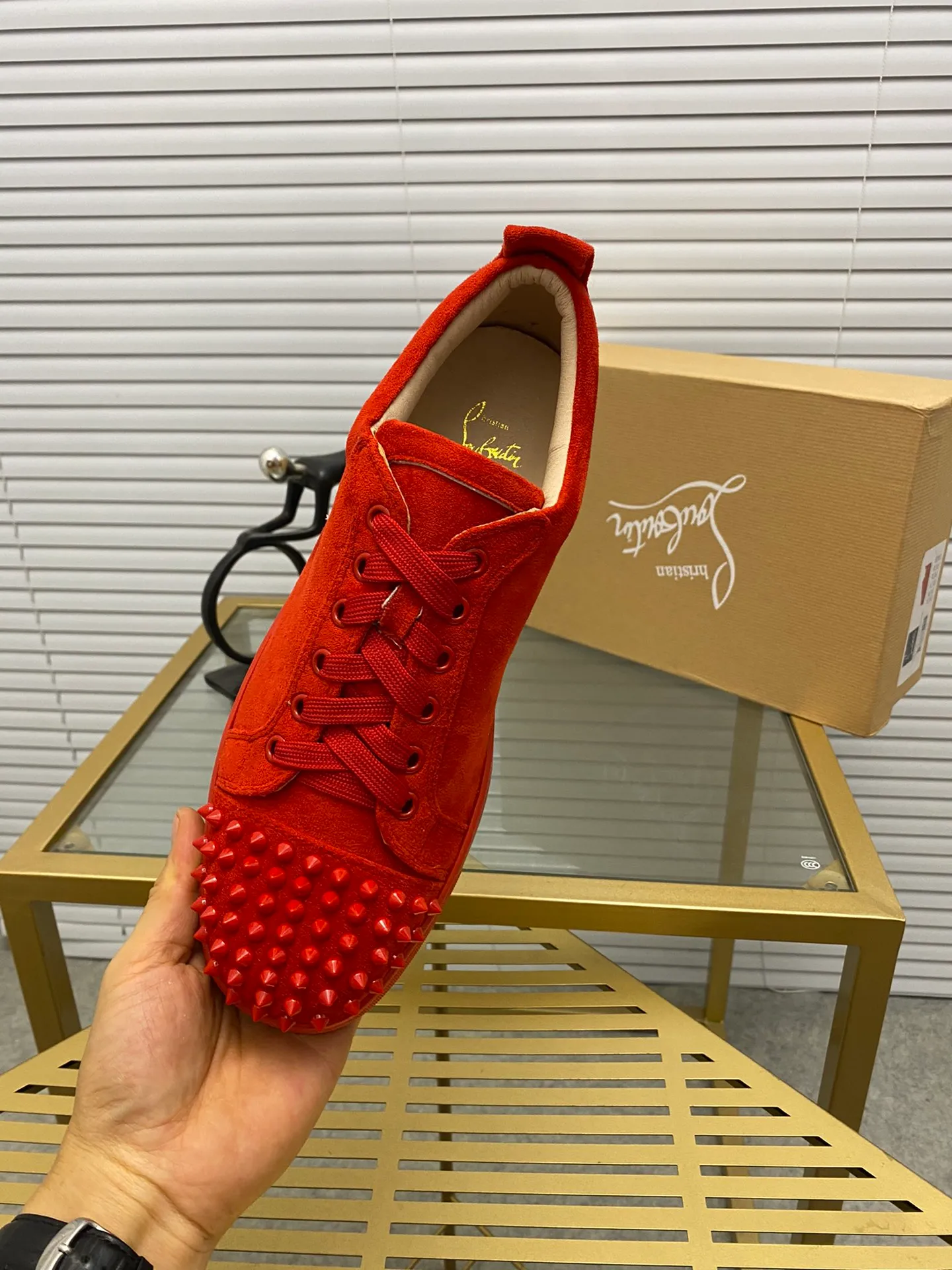 Ex-factory price 420. christian louboutin (CL red sole shoes) counter nail series, high-top casual sneakers for couples 📢 📢 📢 Exclusive hot style release 🎈🎈💪 Movable latex feet 👻 Finished outsole stitching line [satisfied] 😝Female 35-40# Male 38#-46, global supply😝 [Top version]: Original imported cowhide upper, top original leather lining, original molded TPU outsole, original 1:1 detail processing, original shoe last, large quantities in stock, rest assured as shown above
